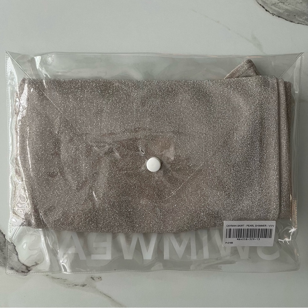 Monday Swimwear Cayman Skirt XL (V/VV) NWT Shimmer Pearl Silver Stretch Beach - Picture 7 of 8